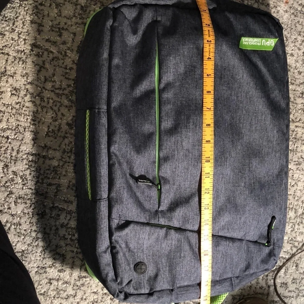 NWOT Bright Green and Gray Laptop Case